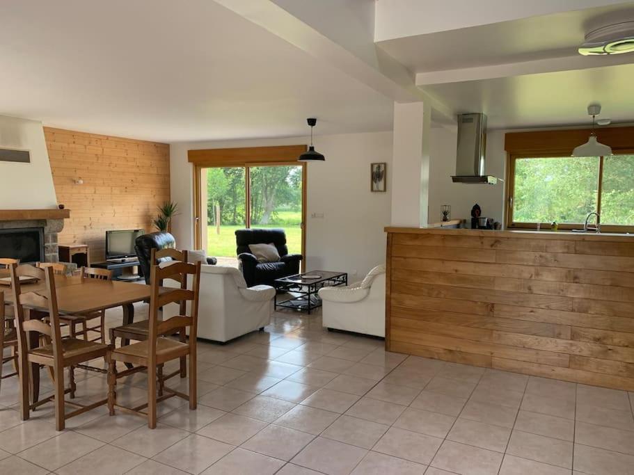 Vila Gite De La Poupardiere, Maison De Campagne En Bordure De Riviere - 2 Nuits Minimum Les Cresnays Exteriér fotografie