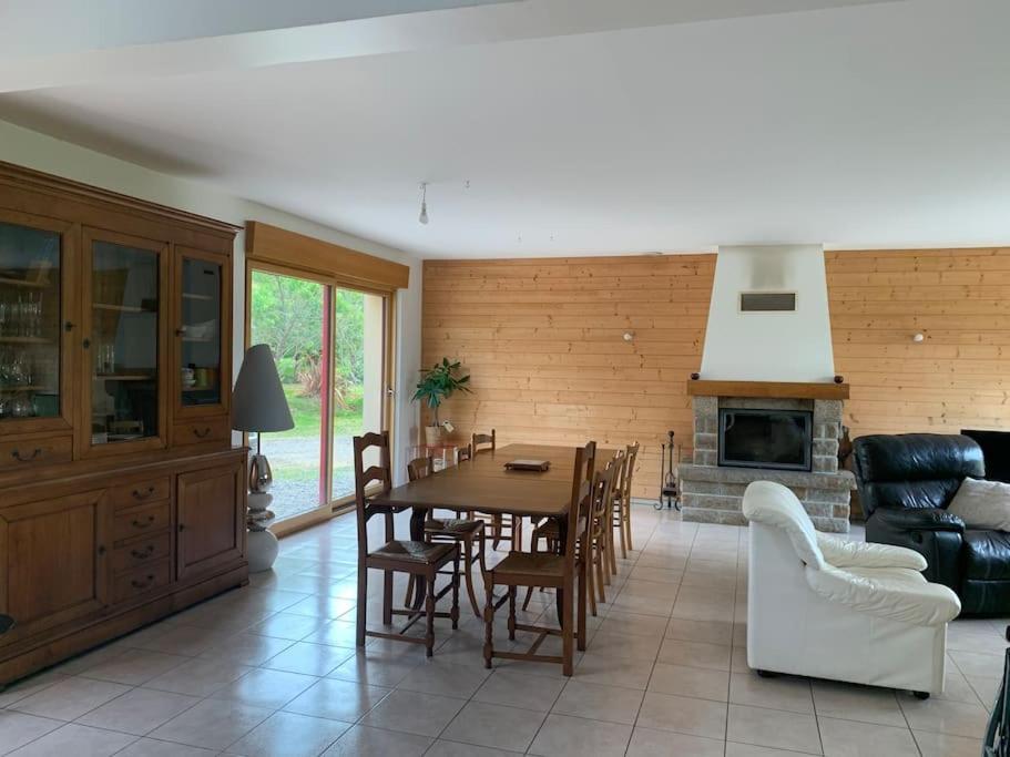 Vila Gite De La Poupardiere, Maison De Campagne En Bordure De Riviere - 2 Nuits Minimum Les Cresnays Exteriér fotografie